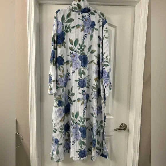 Stan Herman Size 3X Blue - Gray English Rose Plush Zip Front Long Lounger Robe - Picture 5 of 11